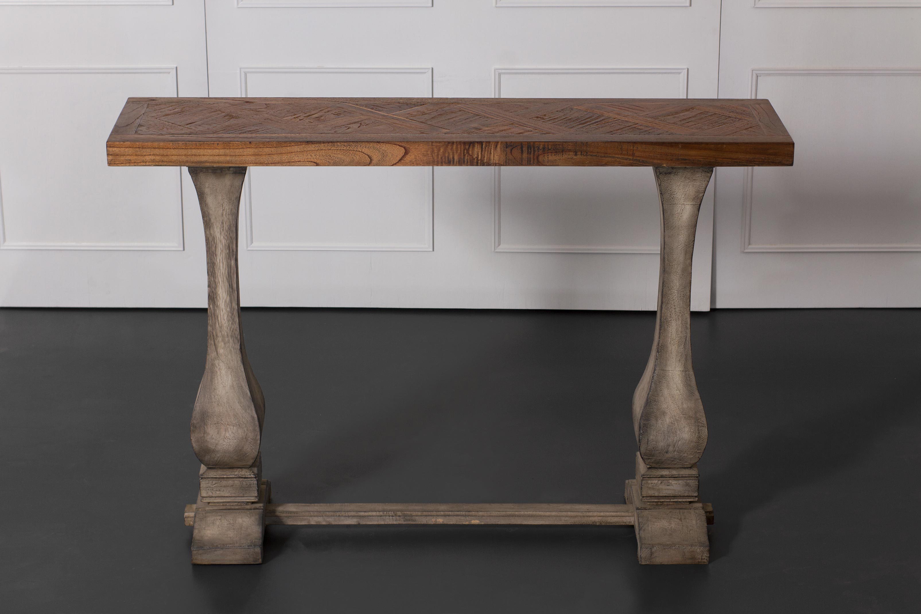 THRONE CONSOLE TABLE